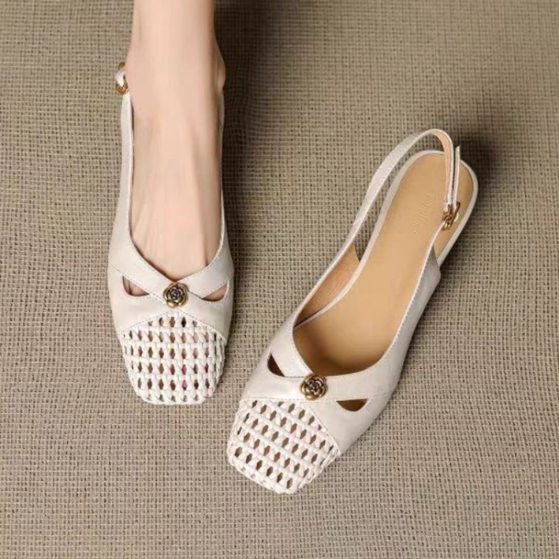 Square Toe Mule - Women's French-style closed-toe sandals, chunky heel,