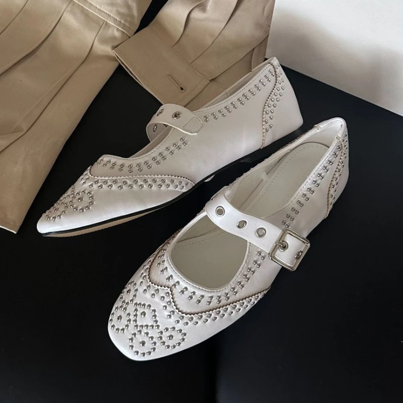 Retro Rivet Buckle Design Flat - Shoes For Women Flats 评论和价格