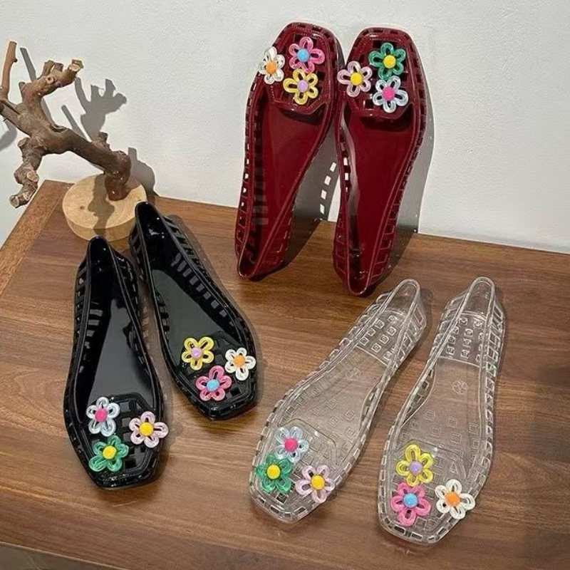 Hollowed kawaii dopamine Shoe  - Women Shoes Model 评论和价格