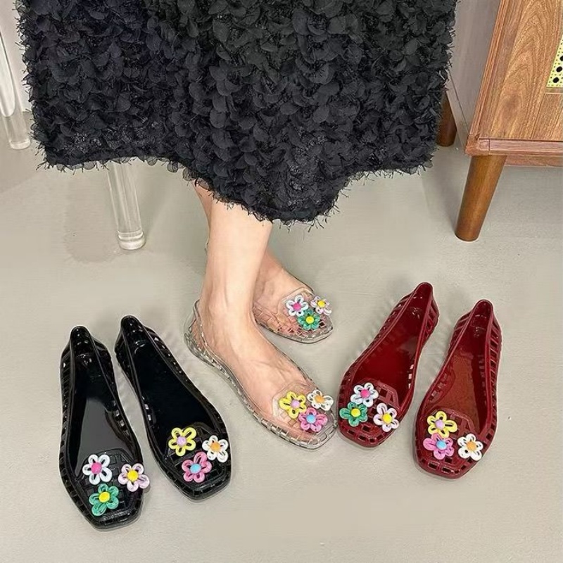Hollowed kawaii dopamine Shoe  - Women Shoes Model 评论和价格