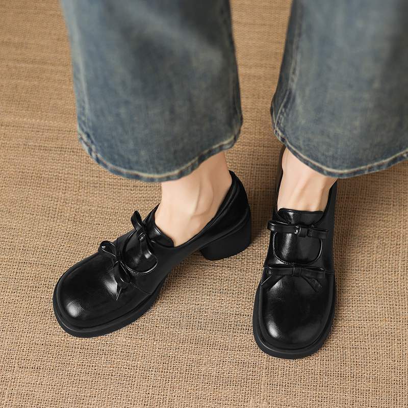 Krazing Pot Microfiber Round T - Oxford Lace Up Women 评论和价格