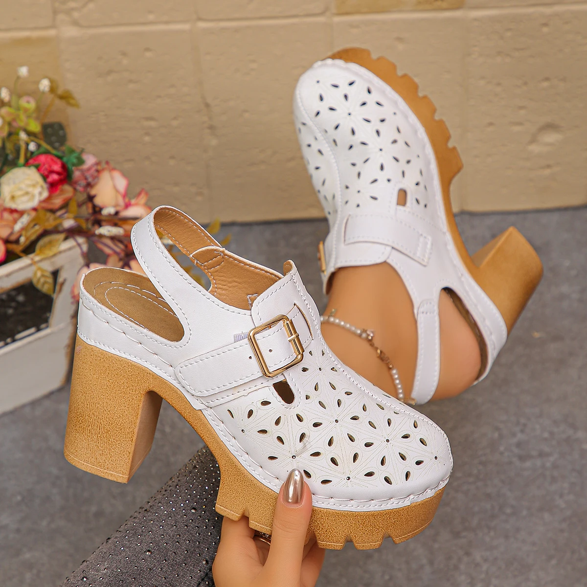 Large Size Women's Thick Heel  - Square Toe Mule 评论和价格